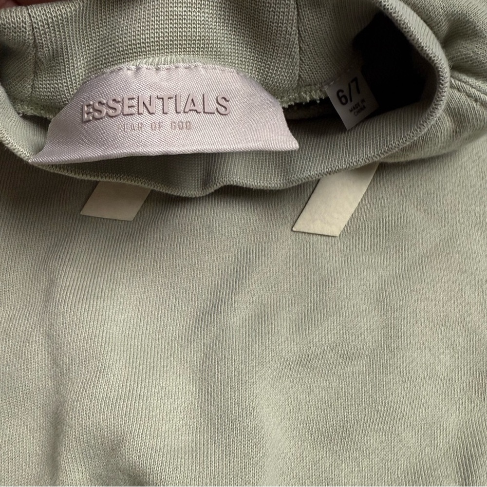 Unisex Essentials fear of god Sweatshirt - Picture 3 of 4